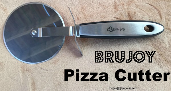brujoy pizza cutter
