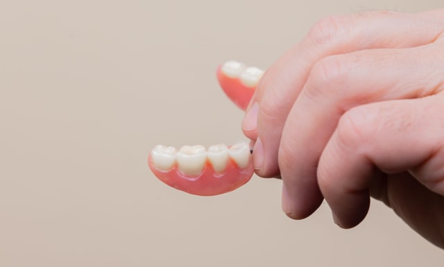 Use of Full and Partial Dentures to Replace Missing Teeth