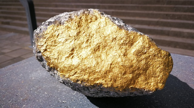 Gold Nuggets: The Value of Gold and How to Invest